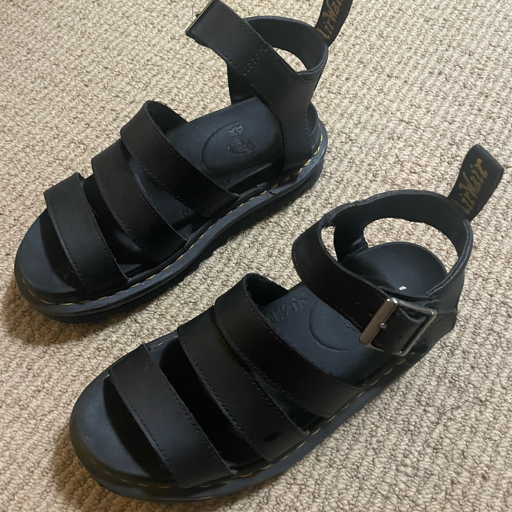 DR. MARTENS BLAIRE PLATFORM SANDAL - WOMEN'S